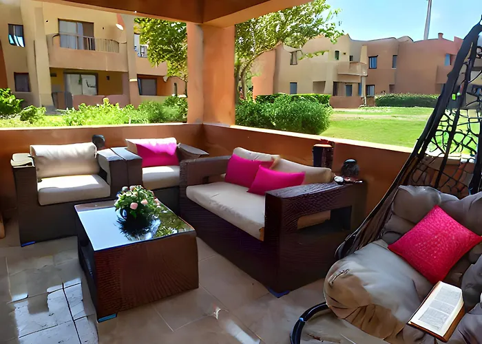 Stella Makadi Aquapark, Private Beach, Wi-fi Apartman *
