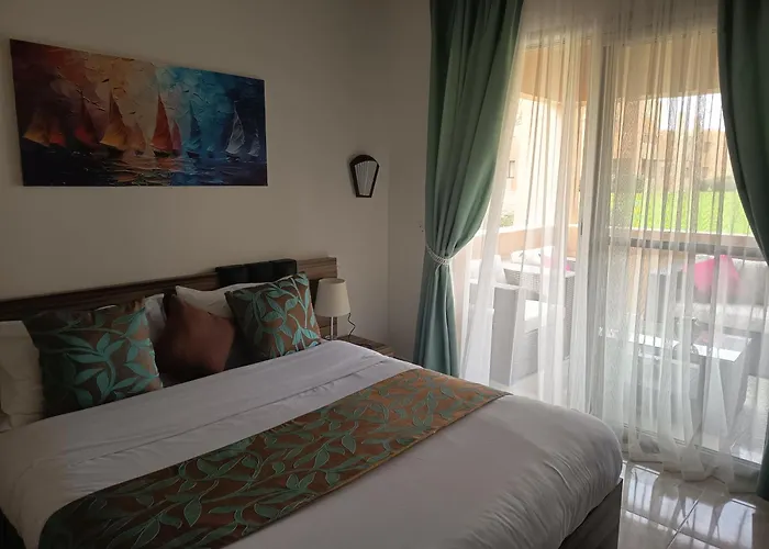 Apartman Stella Makadi Aquapark, Private Beach, Wi-fi