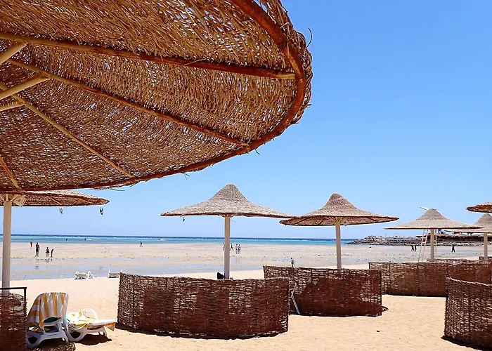 Stella Makadi Aquapark, Private Beach, Wi-fi * Gurdaka
